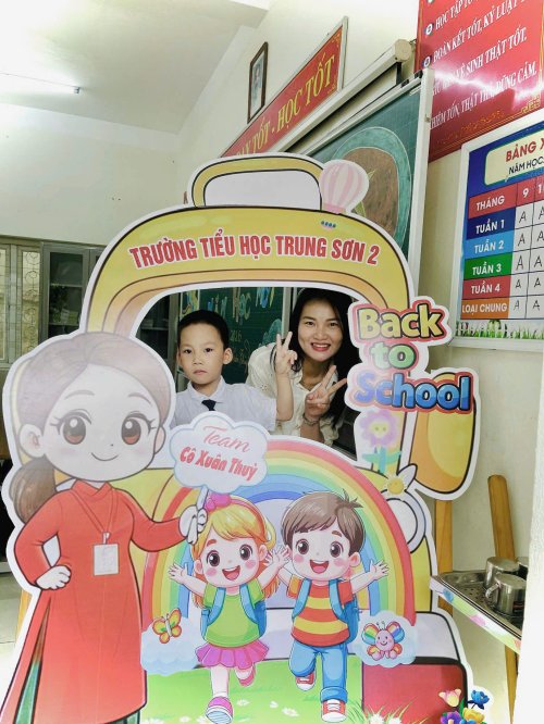 Tựu trường 1.jpg