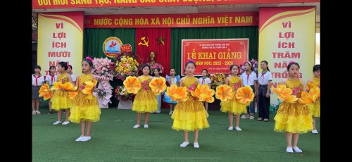 Văn nghệ 3.jpg