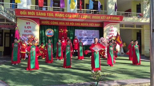 Văn nghệ 25-26.jpg