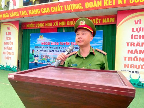 Tuy&ecirc;n truyền ATGT.jpg